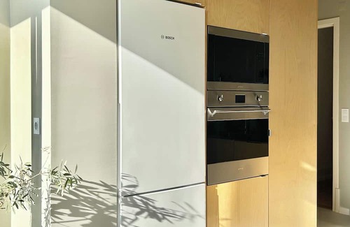 Sao Joao de Deus Apartment | Stunning Architect-Renovated Apartment in Prime Central Lisbon Location