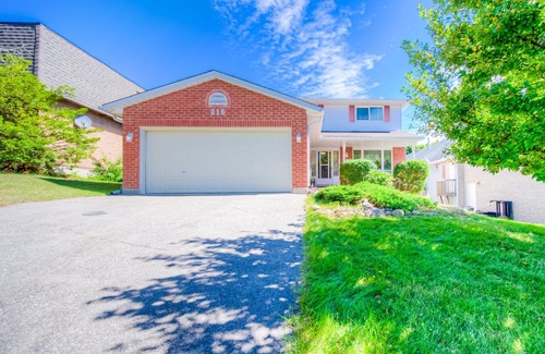 Rosemount House | 45% Off for Monthly Stay ✪ 7 Beds Home ✪ BBQ ✪ 1.5 Gb WiFi