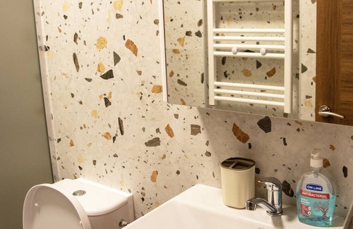 Ohrid House | Bu-Ki Apartment, Cozy 2-bedroom apartment with WiFi, AC in enjoyable Ohrid