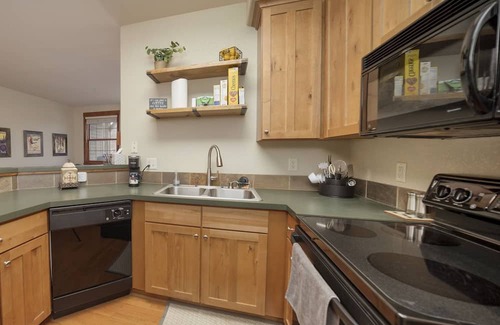 Silvercreek Condo | Granby Ranch 2-bedroom ski-in/out condo with easy access to all of Grand County