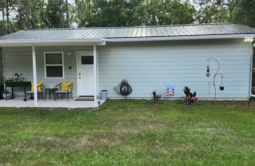 Lecanto House | Quiet 1 bedroom close to everything but off the main road. Pet friendly.