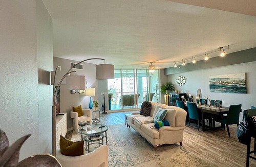 Vanderbilt Beach Condo | Stunning condo with laid back coastal vibe immediately available for rent!
