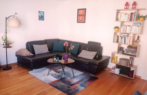 Untere Au Apartment | City Vibes & Riverside Retreat: Best of Both Worlds in Central Munich!