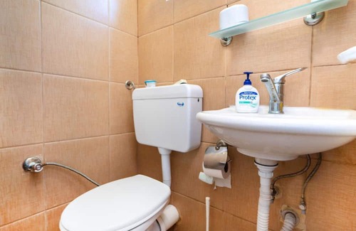 Koycegiz House | Vacation Flat w Pool Garden Patio BBQ in Mugla