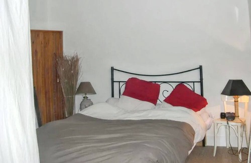 Charonne Apartment | Homerez - Nice apartment for 4 ppl. with terrace at Paris