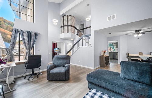 Rancho del Rey House | Cozy home, Game Room, Close to: Mall, Downtown, Mexico, Beach, WiFi, Crib, Urban