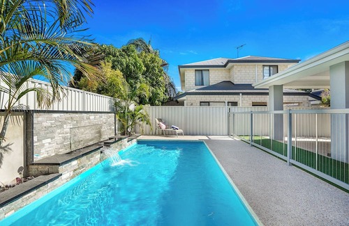 Rivervale House | Modern Oasis w/ Private Pool near Airport & Optus