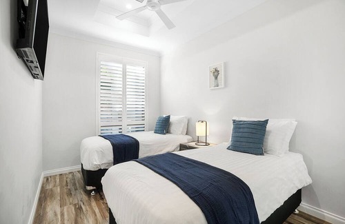 Rivervale House | Modern Oasis w/ Private Pool near Airport & Optus