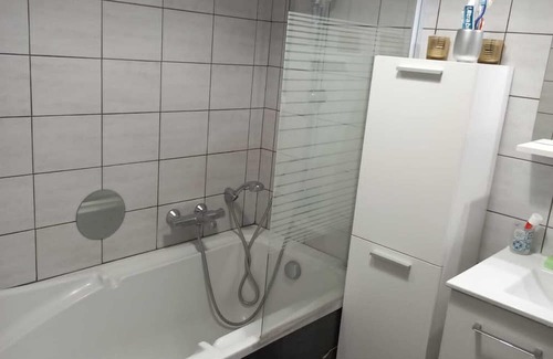 Roquebilliere Apartment | Beau 4P Résidence de Standing Avec Piscine