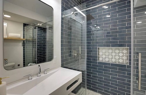 Summerland House | Discover the Charm of Golden Gate Avenue