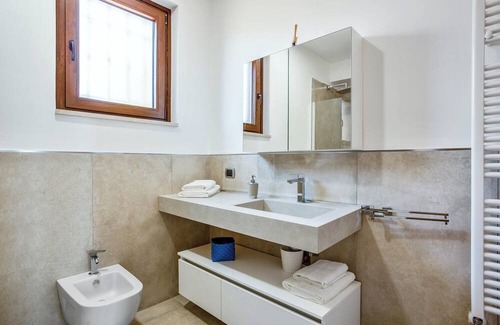Caiazzo Villa | Homerez - Villa for 17 ppl. with swimming-pool, garden and terrace at Caiazzo