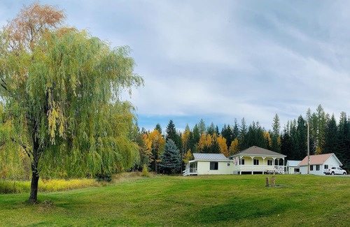 Priest River House | Secluded Waterfront Cabin on Pend Oreille with Private Cove