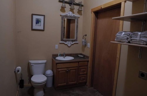 Loon Lake Cottage | Private Cottage in the woods, between Loon and Deer Lake, overlooking the meadow