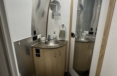 Tangent House | Airstream Oasis