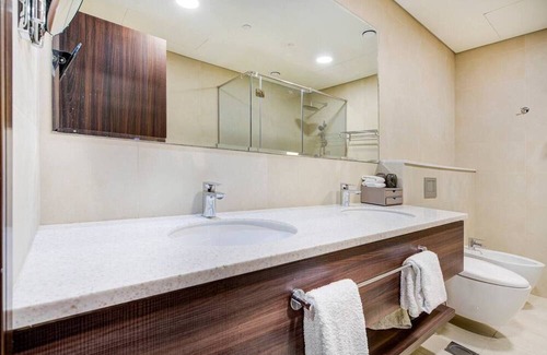 Dubai Media City Apartment | 2BR Suite with Spectacular Sea & Palm Jumeirah Views at Avani+Palm View Dubai