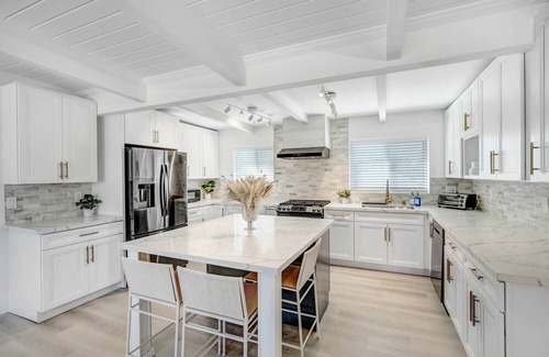 Olde Carlsbad House | Beautiful, modern 3-bedroom beach house 🏝 w/ large yard!