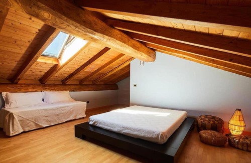 Masero Villa | Villa with fine traditional materials offering all modern comforts