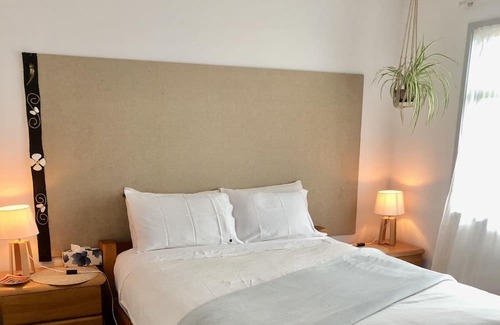 Whanganui House | The Springvale Getaway- all you need for your cosy retreat- new to Book’a’Batch