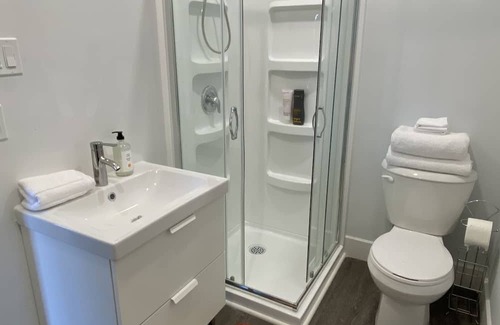 Guelph/Eramosa Cabin | The Celestial Nest tiny home- everything you need to get away