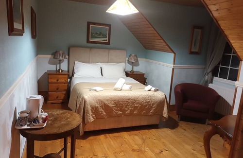 Dundalk House | Keernaun Guesthouse