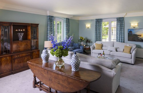 Killarney Condo | Luxury Country House on the Lakes of Killarney