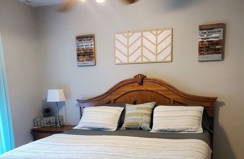 Plant City Cottage | Cozy cottage located minutes from the heart of plantcity fl