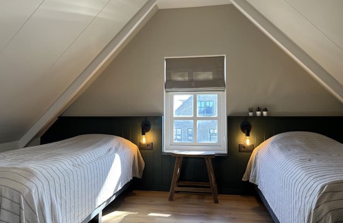Kinnum Apartment | Cozy apartment in the centrally located Baaiduinen