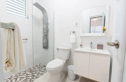 Cienaga Baja House | Mariyoliana Rainforest Jewel in Colinas Yunque