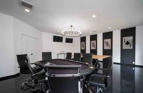 Rockford House | Cerro Vista Estate/Indoor Pool/Hot Tub/Game Room