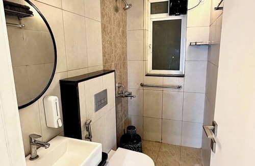 Paud Apartment | Premium - Cozy Hill View Retreat - Modern 2 BHK