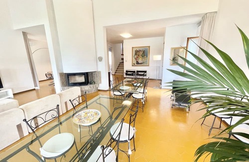 Pietrauta Villa | stylish villa with views between montefalco and bevagna sleeps 12 plus children