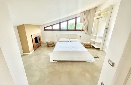 Pietrauta Villa | stylish villa with views between montefalco and bevagna sleeps 12 plus children