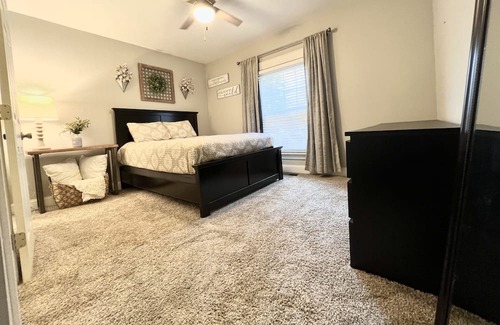 Florence House | Centrally located a skip from downtown Cincinnati and just North of the Ark!