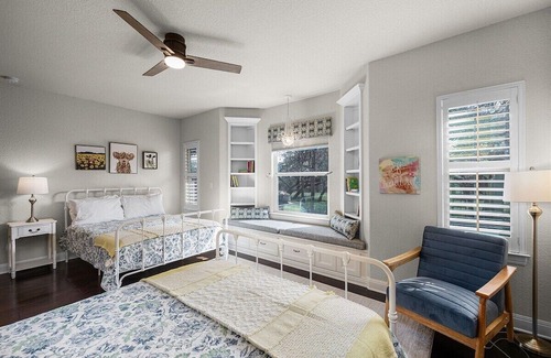 Wetmore House | Monthly Stays | Large Families | WIFI