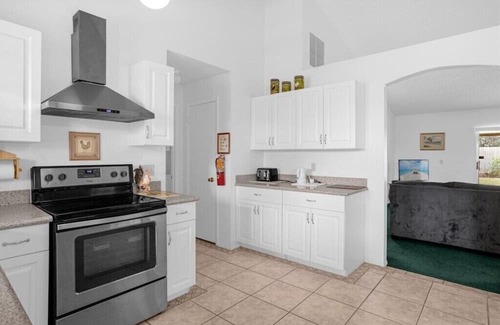 Indian Ridge Villa | Magical Memories in Family Friendly 3BD with Fence & Large, Private Pool