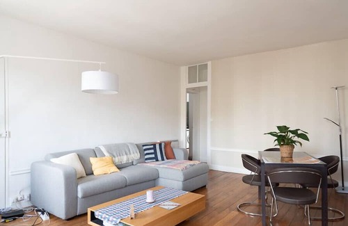 La Villette Apartment | Charming 58 m² love nest in the heart of Paris
