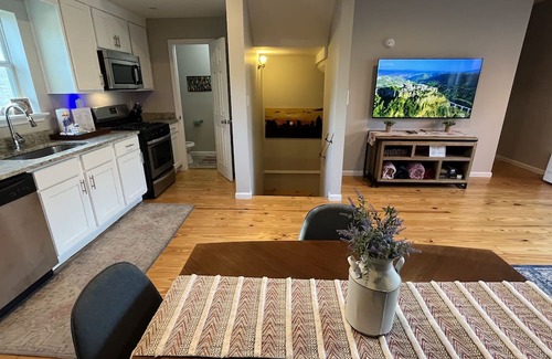 Central Business District Condo | Loft 55: Stylish Loft in Downtown Mobile - Stay & Play in the City!