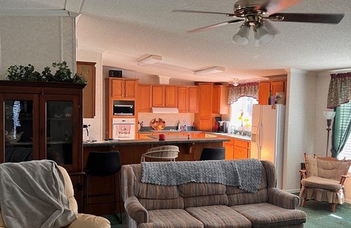 Centerville House | 40+ acres 3 miles from Petit Jean State Park, perfect site to see the eclipse!