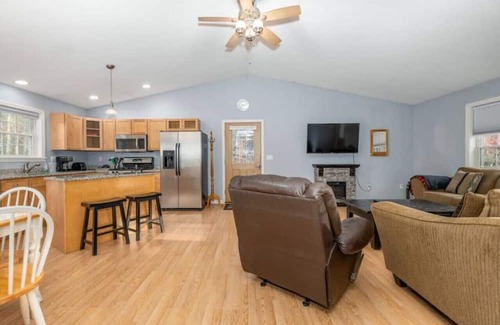 Holden House | Closed Listing - Not Bookable