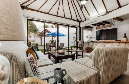 Villa Juarez House | Fullhouse playa Paraiso w/pool