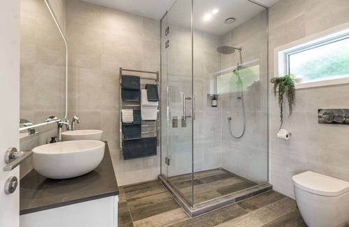 Devonport House | Artistic Mount Vic Villa