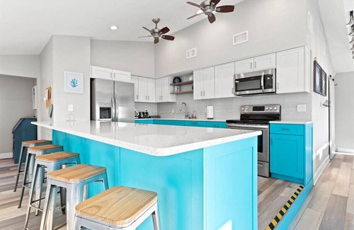 Holmes Beach House | Large Rental! Spa, Pool, Tiki Bar, Ocean Views.