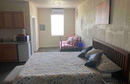 Port Lavaca Apartment | Sunset Haven: Your Seaside Escape