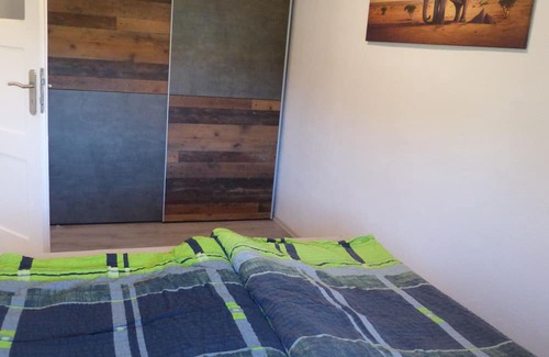 Hof Apartment | Ferienwohnung in Hof, 5 Gehminuten zum Sanaklinikum Oder Freiheitshalle