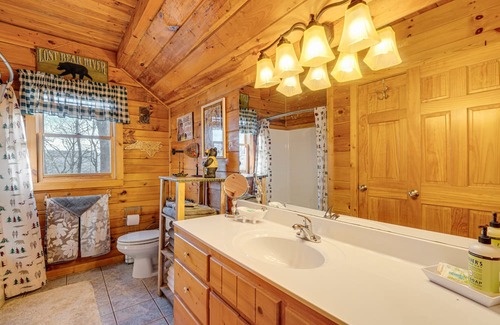 Burnsville Cabin | Burnsville Cabin - Deck, Fire Pit & Mountain Views