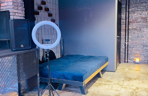 Zekeriyakoy Apartment | Studio Home BQ Wth Garden-Event Available