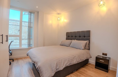 Canons Apartment | The Jubilee line provides direct links to London Bridge and Wembley station