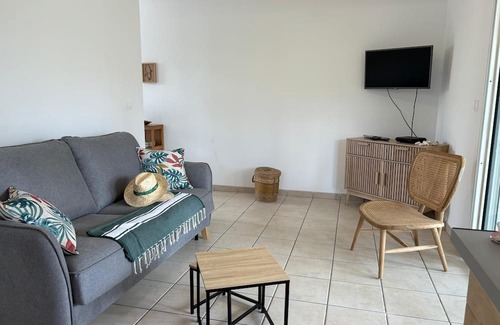 Ducos Apartment | Ti Diamant Bo Kaï ,15 min à Pied des Plages! Appartement Cosy et Calme