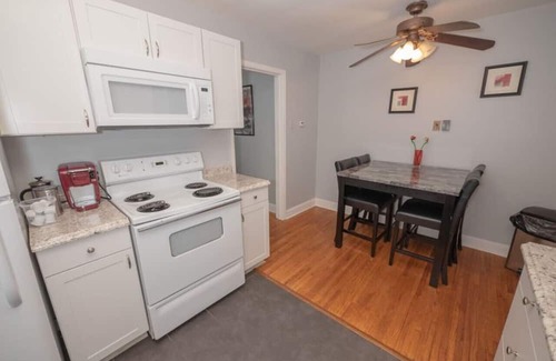 Lenox House | Midtown Bungalow walkable to Hip