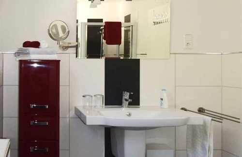 Sankt Aldegund Apartment | Holiday home Schumann